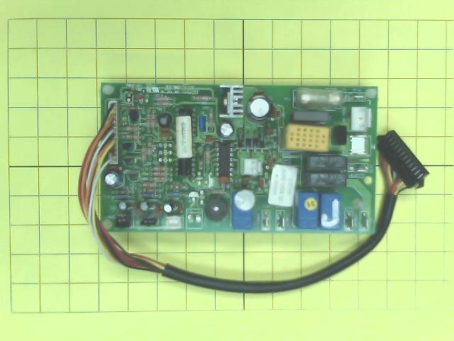 New OEM Genuine Frigidaire Replacement Part Number 5304459585 Air Conditioning PC Board. Room Window Air Conditioner Control Board. 5304459585 PC Board / Display.