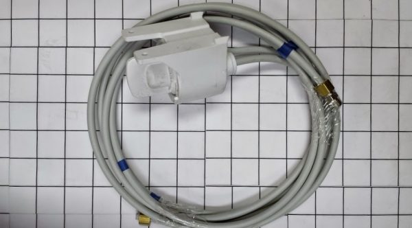 NLA WR17X11981 GE Water Filter Head w/tubing