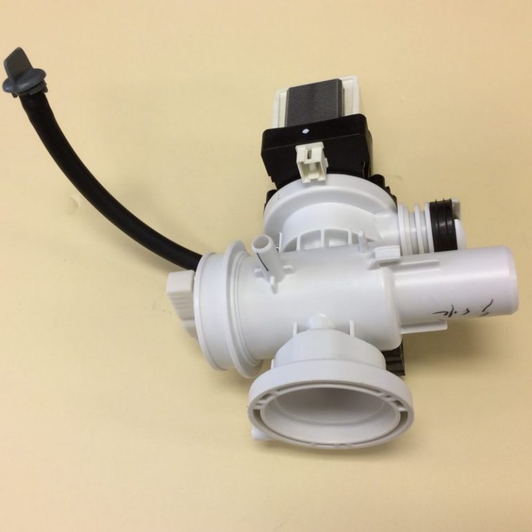 DC96-01585D Washer Water Drain Pump - Image 4